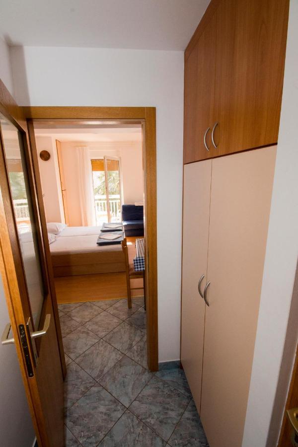 Omis - Michy Apartments Eksteriør bilde